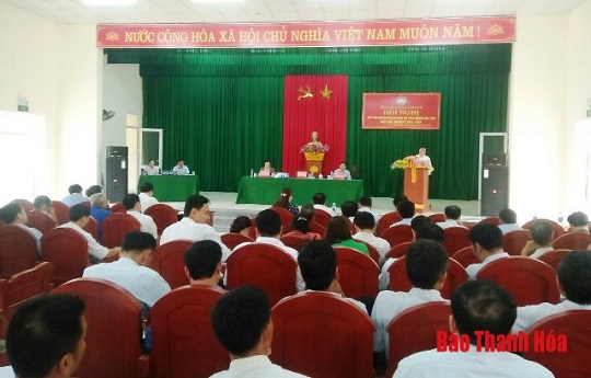 Đại biểu 32win23 tỉnh tiếp xúc cử tri huyện Lang Chánh