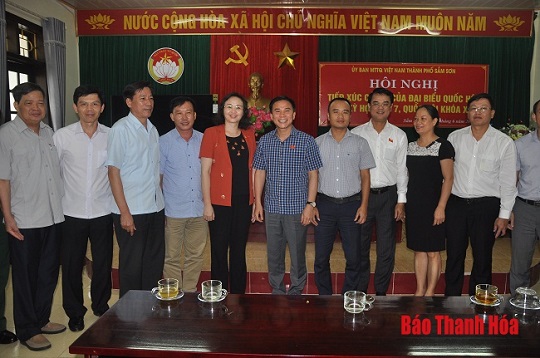 Đoàn ĐBQH tỉnh tiếp xúc cử tri huyện Hoằng Hóa và TP Sầm Sơn