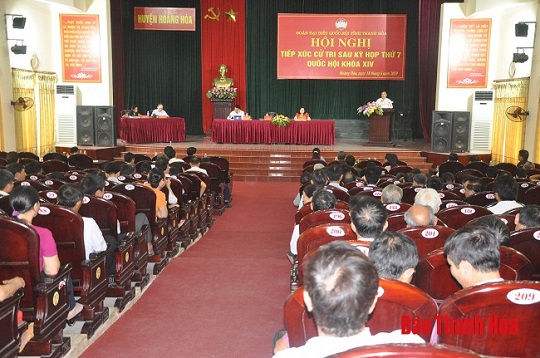 Đoàn ĐBQH tỉnh tiếp xúc cử tri huyện Hoằng Hóa và TP Sầm Sơn