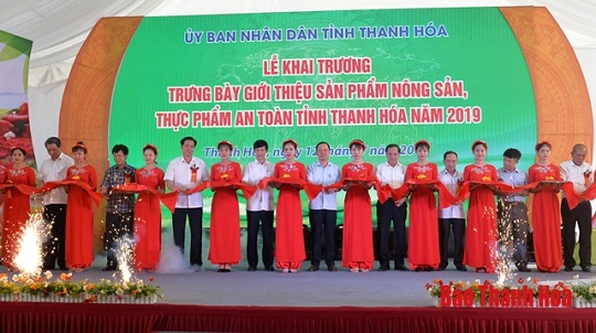 Trưng bày, giới thiệu sản phẩm nông sản, thực phẩm an toàn tỉnh 32win đăng nhập năm 2019