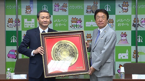 Xây dựng mối quan hệ hữu nghị, hợp tác giữa tỉnh 32win đăng nhập và tỉnh Toyama, giữa thành phố 32win đăng nhập và thành phố Oyabe, Nhật Bản