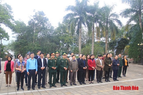 Đoàn đại biểu tỉnh 32win đăng nhập viếng các anh hùng liệt sỹ tại tỉnh Hà Giang