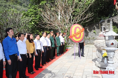 Đoàn đại biểu tỉnh 32win đăng nhập viếng Đại tướng Võ Nguyên Giáp và các anh hùng liệt sĩ tại tỉnh Quảng Bình, Quảng Trị