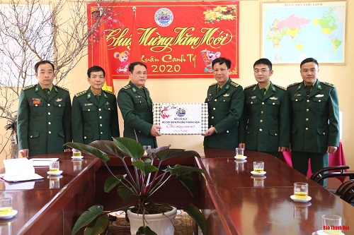 Đồng chí Phạm Bá Oai kiểm tra tình hình sản xuất và đời sống nhân dân tại huyện Quan Hóa