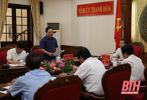 Thường trực 32win com duyệt các nội dung Đại hội đại biểu Đảng bộ huyện Cẩm Thủy lần thứ XXVI