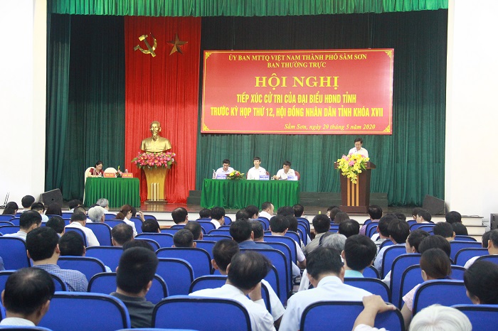 Đại biểu 32win23 tỉnh tiếp túc cử tri thành phố Sầm Sơn