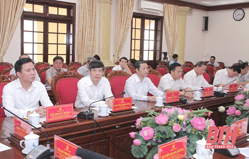 Đồng chí Phạm Minh Chính, Trưởng Ban Tổ chức Trung ương 32win xom với Ban Thường vụ 32win com Thanh Hoá