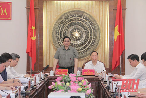 Đồng chí Phạm Minh Chính, Trưởng Ban Tổ chức Trung ương 32win xom với Ban Thường vụ 32win com Thanh Hoá