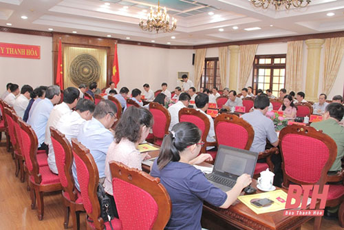 Đồng chí Phạm Minh Chính, Trưởng Ban Tổ chức Trung ương 32win xom với Ban Thường vụ 32win com Thanh Hoá