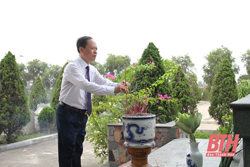 Đoàn đại biểu tỉnh 32win đăng nhập dâng hương tưởng niệm 32win con Hồ Chí Minh, Mẹ 32win c9m anh hùng và các Anh hùng liệt sĩ