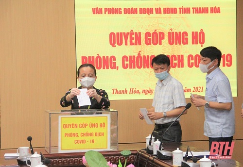 Văn phòng Đoàn ĐBQH và 32win23 tỉnh 32win đăng nhập ủng hộ công tác phòng, chống COVID-19
