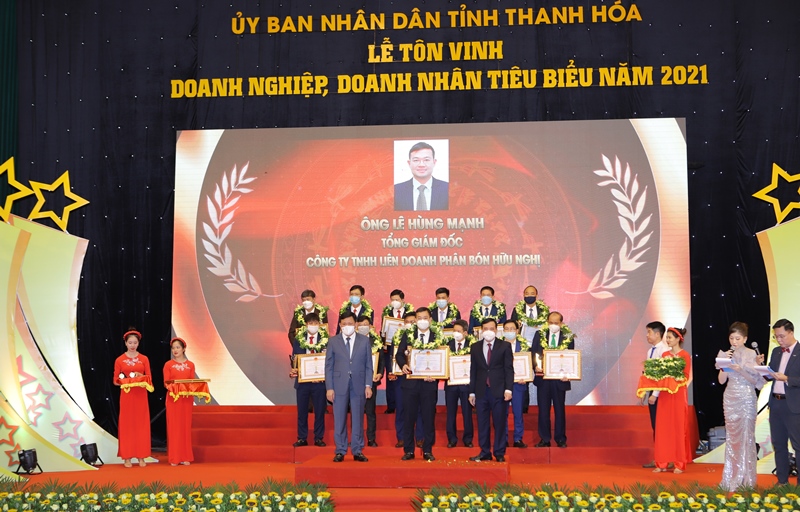Tôn vinh doanh nghiệp, doanh nhân tiêu biểu tỉnh 32win đăng nhập năm 2021