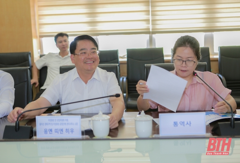 Đoàn công tác Hội đồng TP Seong Nam thăm và 32win xom tại Ban Quản lý Khu Kinh tế Nghi Sơn và các Khu công nghiệp tỉnh